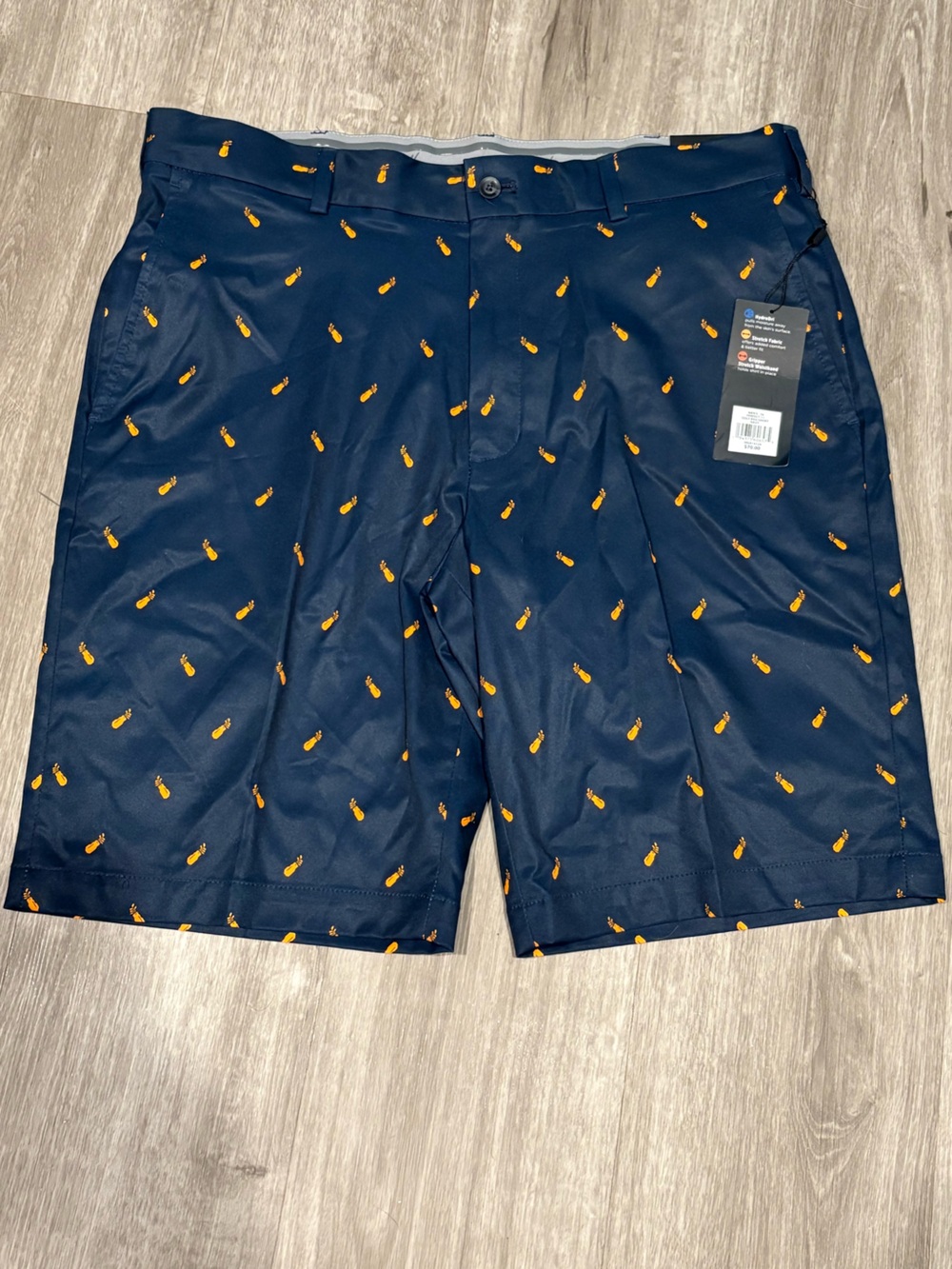 Walter Hagen Golf Navy Blue Shorts with Yellow Pineapple Print